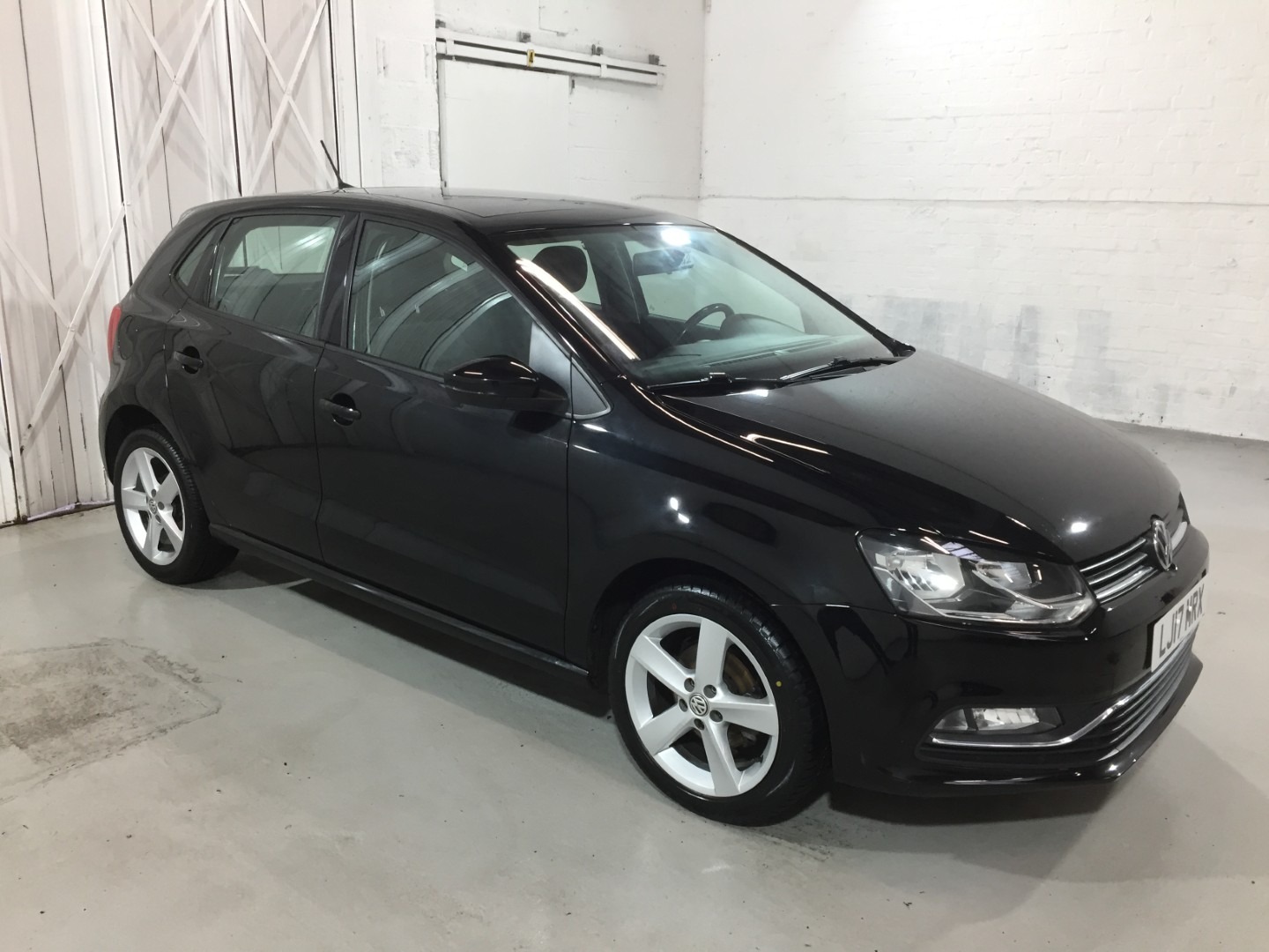 Used Volkswagen Polo 2017 for sale - 76881573: Photo 6