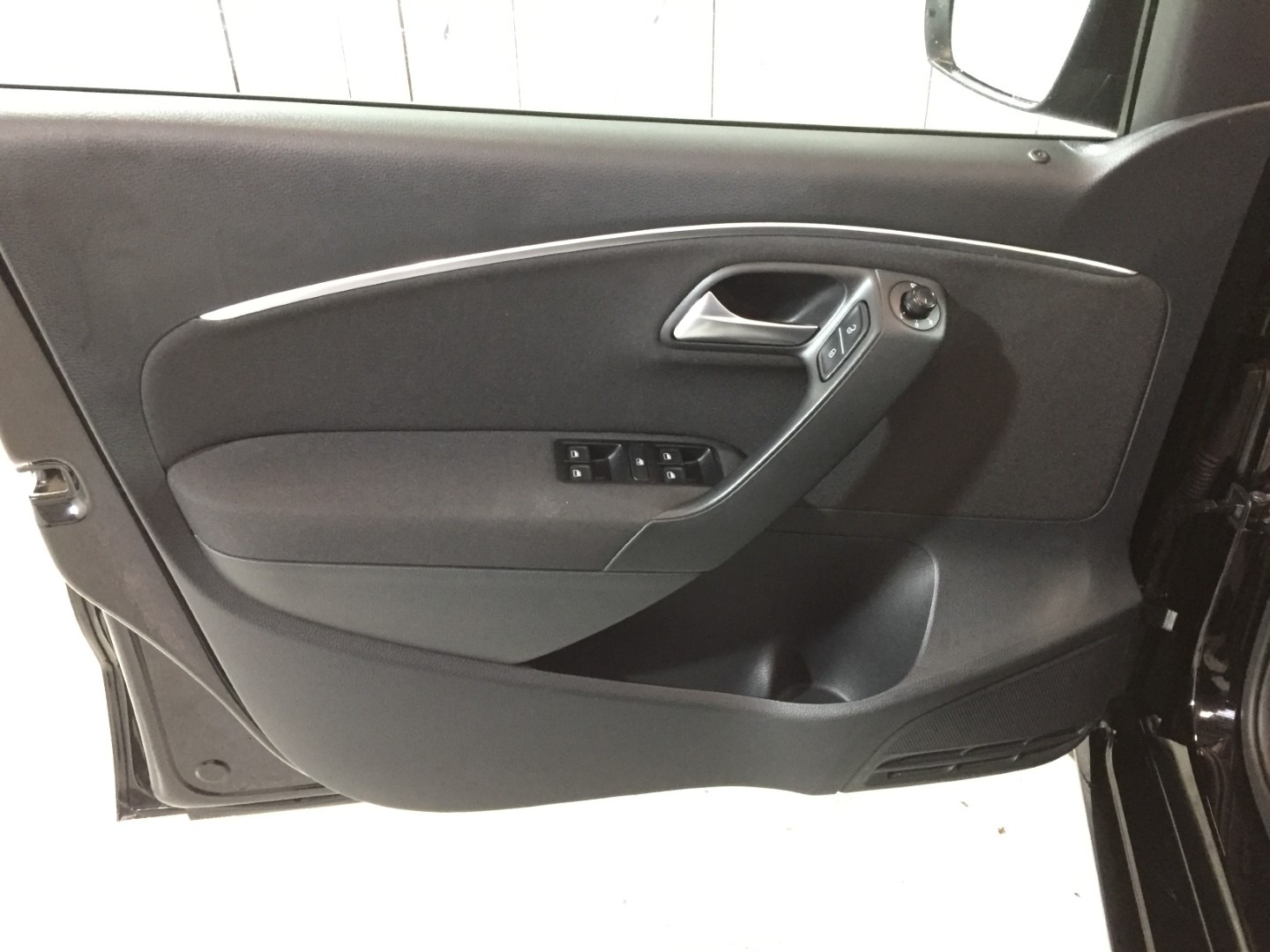 Used Volkswagen Polo 2017 for sale - 76881573: Photo 8