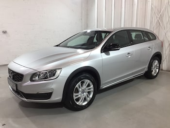 2017 (17) - D3 Cross Country SE 5DR AUTOMATIC LHD