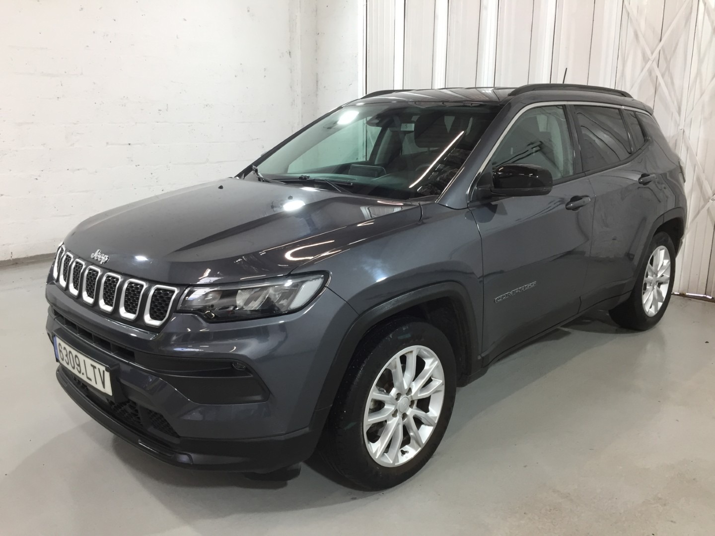 Used Jeep Compass 2021 for sale - 76576584: Photo 2