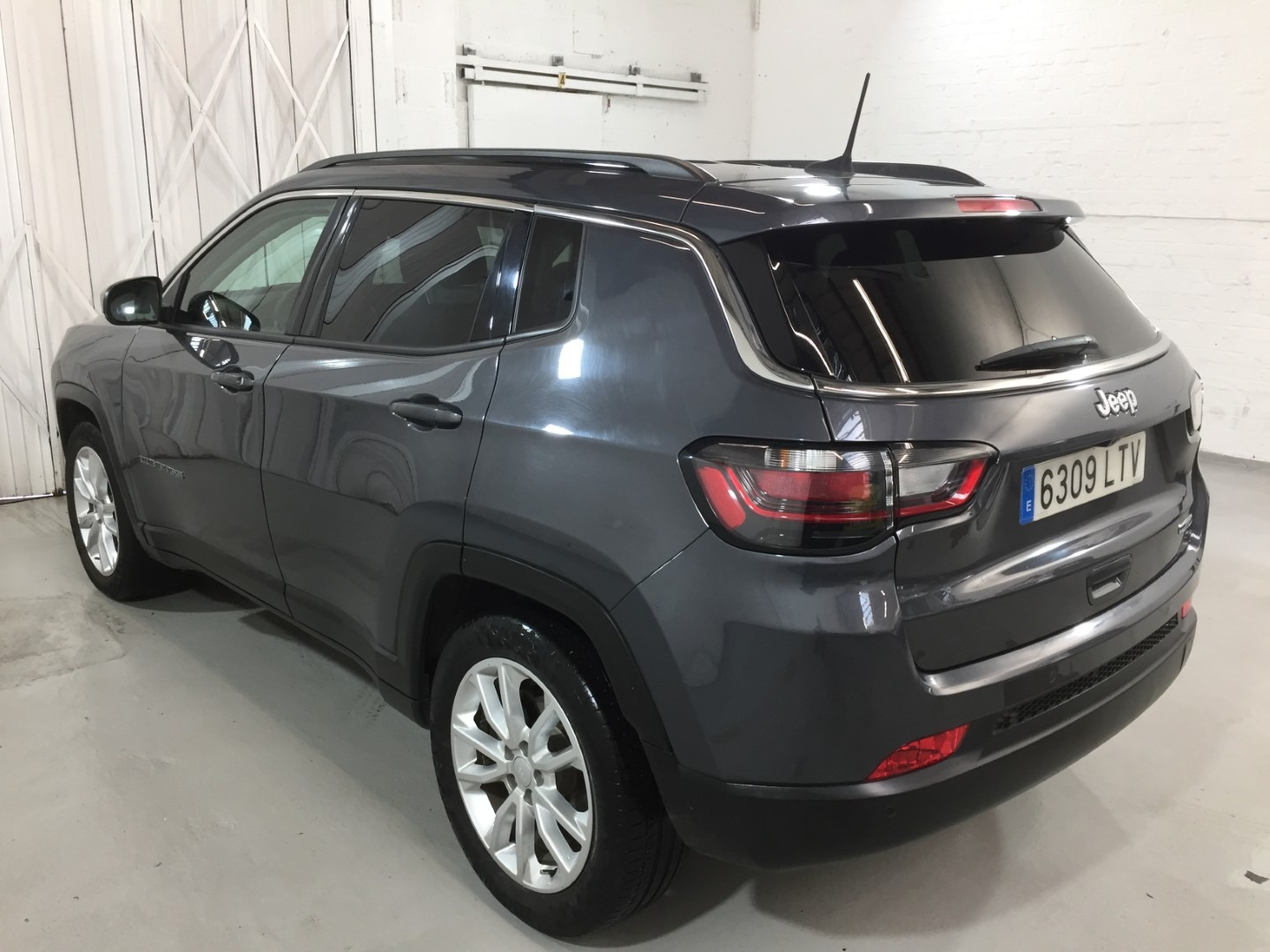 Used Jeep Compass 2021 for sale - 76576584: Photo 3