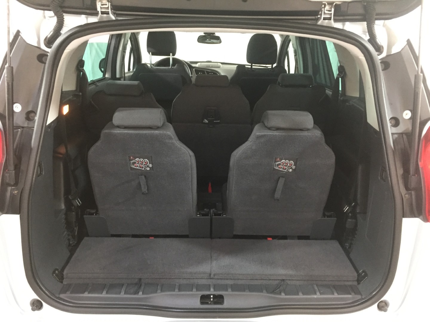 Used Peugeot 5008 2017 for sale - 78077784: Photo 32