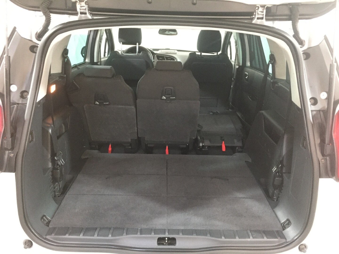 Used Peugeot 5008 2017 for sale - 78077784: Photo 35