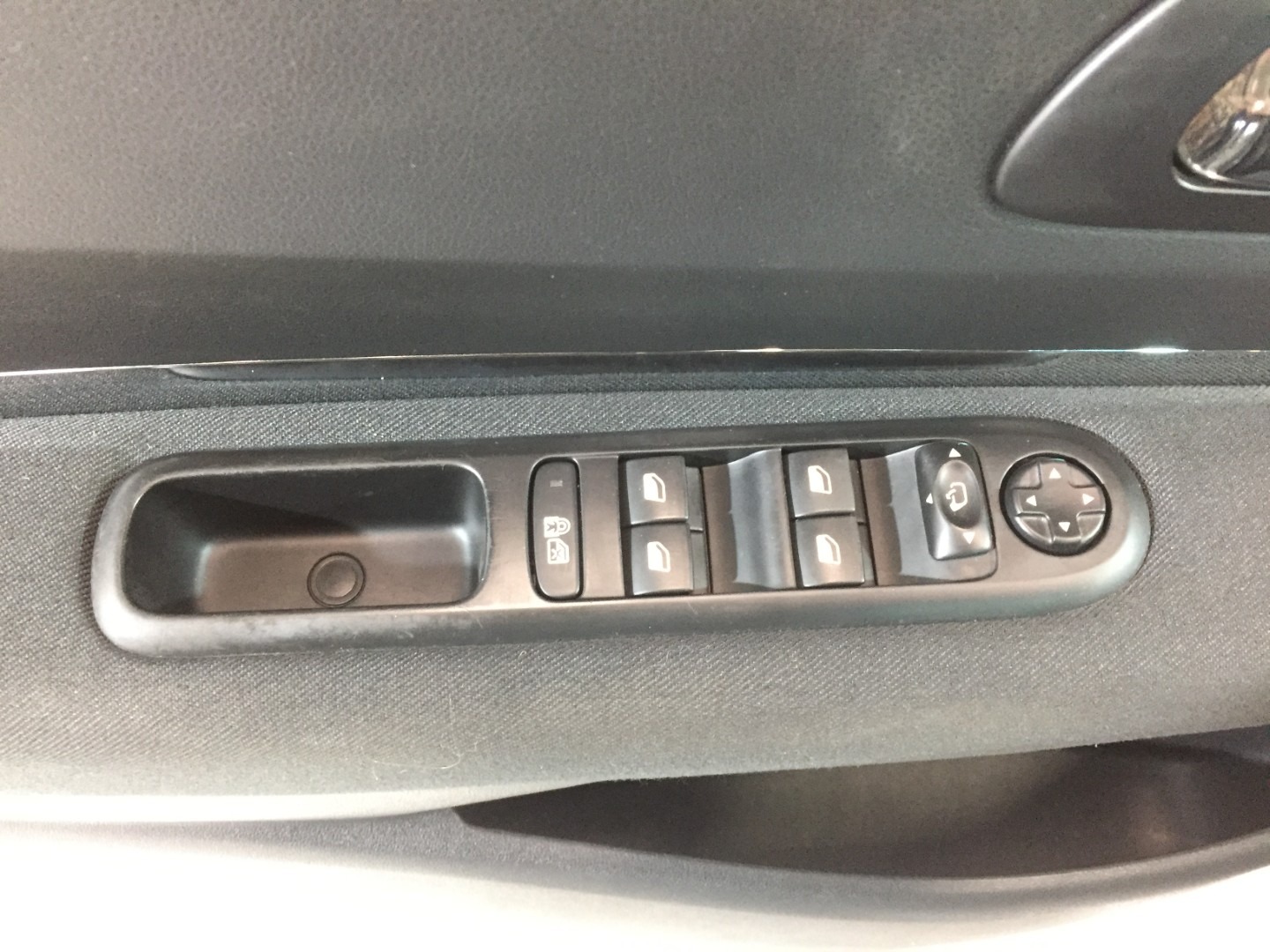 Used Peugeot 5008 2017 for sale - 78077784: Photo 9