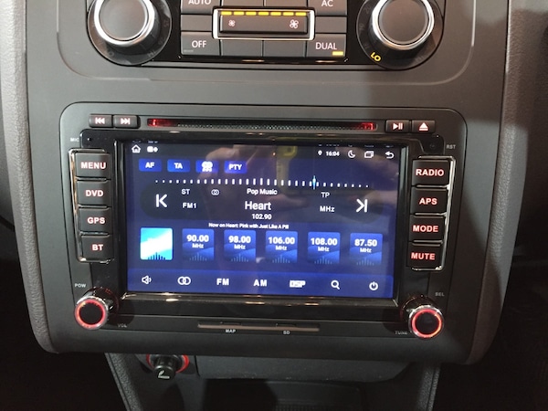 Used Volkswagen Touran 2011 for sale - 75662275: Photo 20