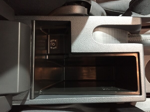Used Volkswagen Touran 2011 for sale - 75662275: Photo 29