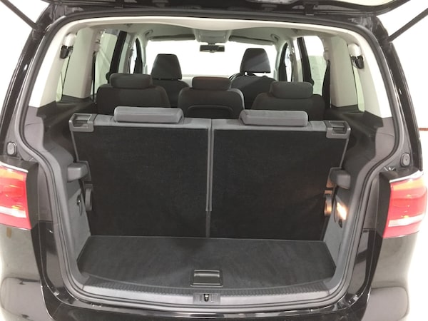 Used Volkswagen Touran 2011 for sale - 75662275: Photo 39