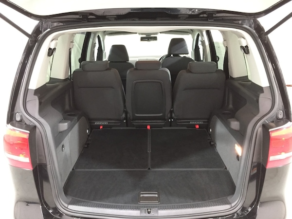 Used Volkswagen Touran 2011 for sale - 75662275: Photo 41