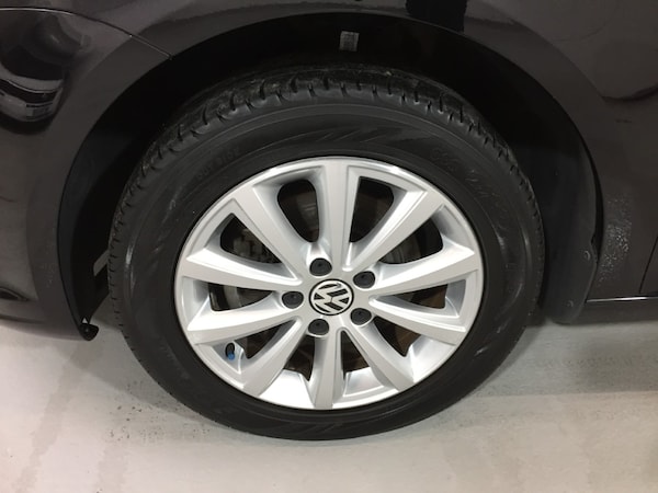 Used Volkswagen Touran 2011 for sale - 75662275: Photo 49