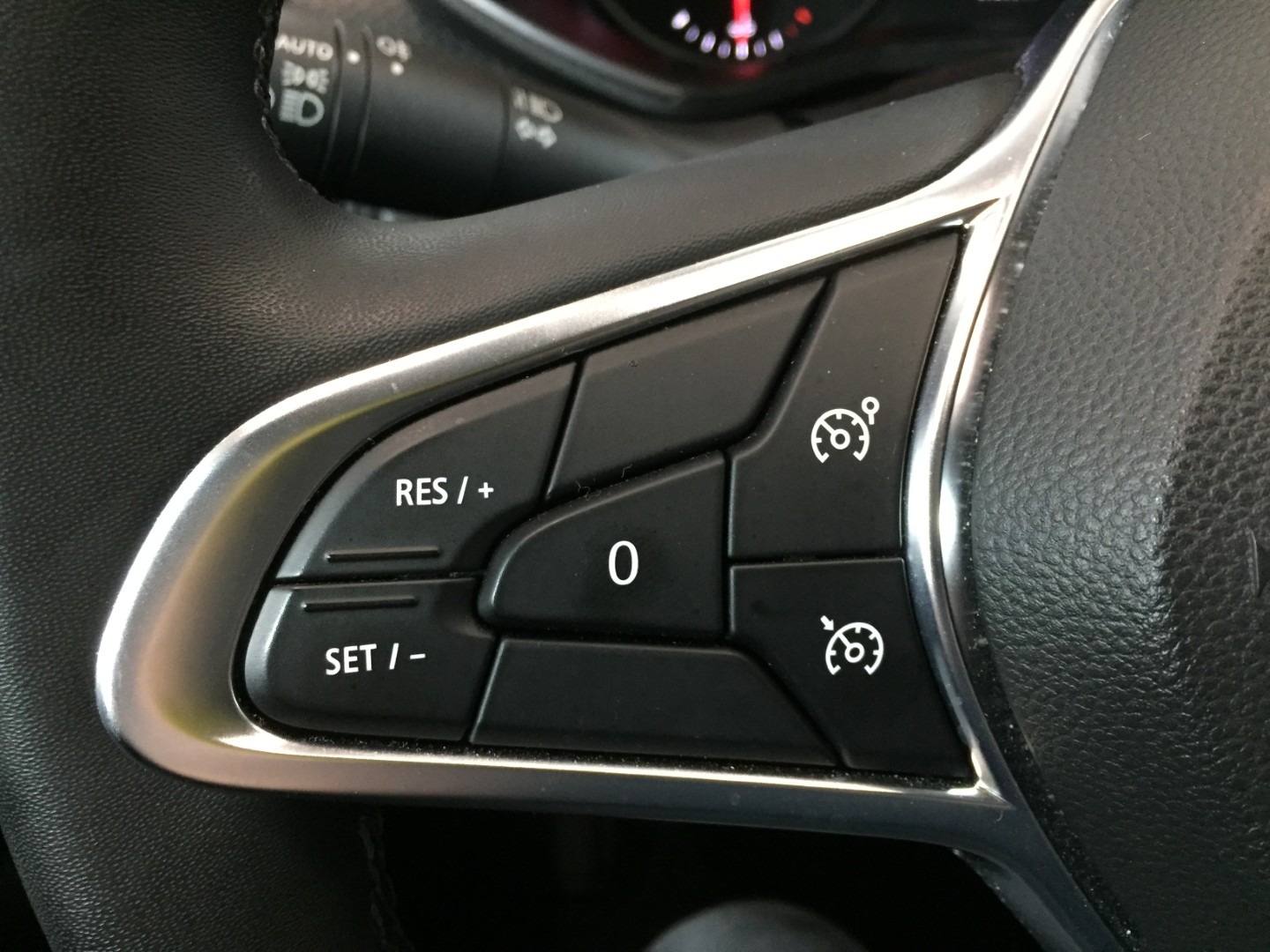 Used Renault Clio 2021 for sale - 76893364: Photo 15