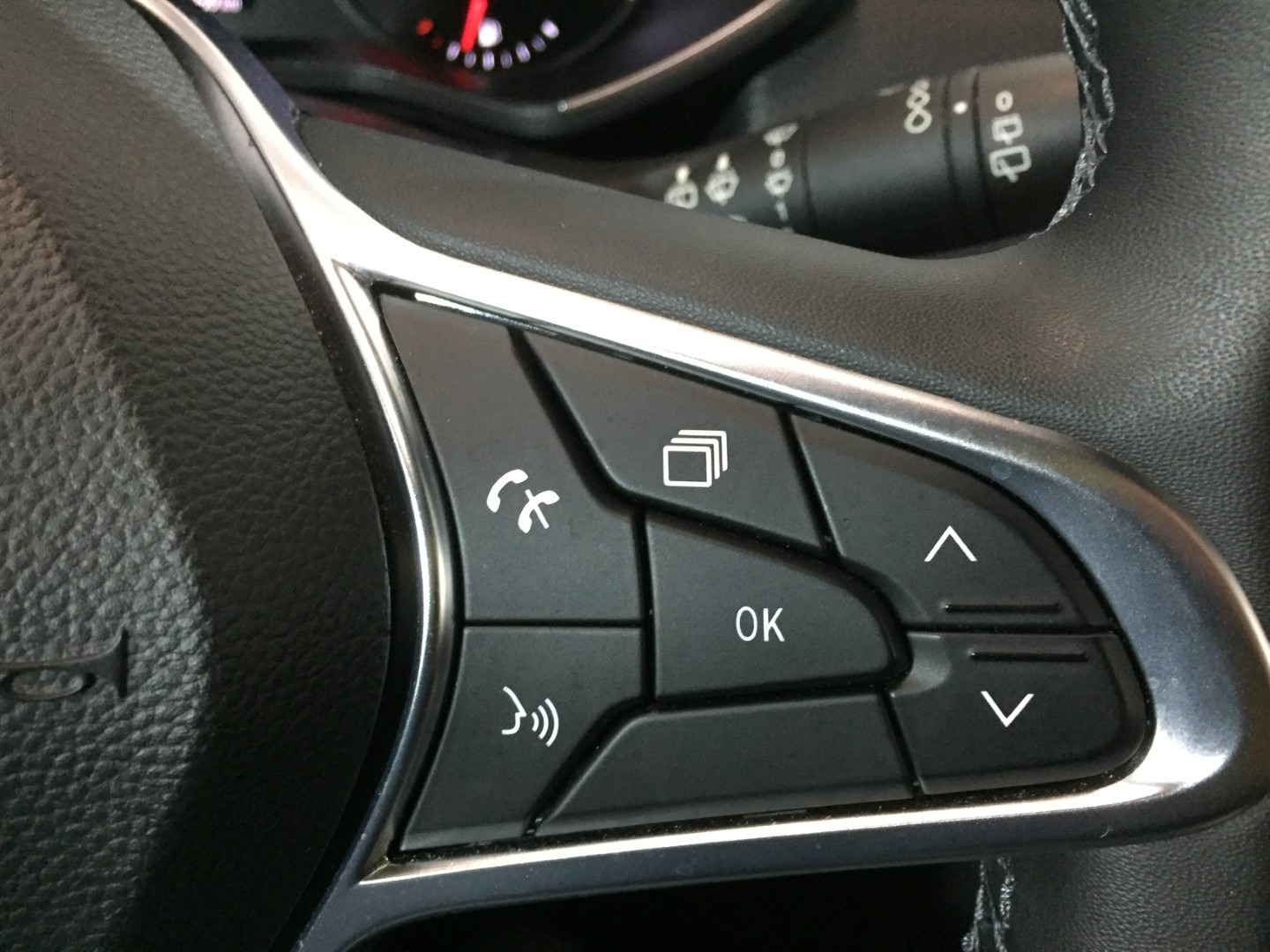 Used Renault Clio 2021 for sale - 76893364: Photo 16