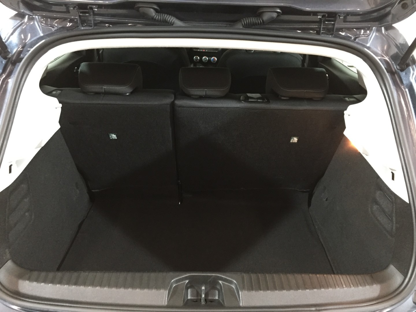 Used Renault Clio 2021 for sale - 76893364: Photo 38