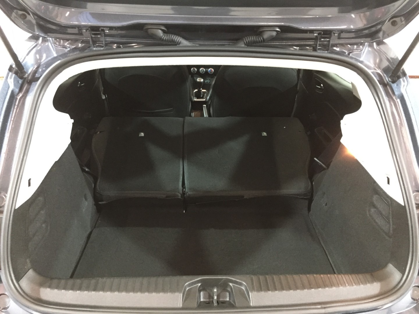 Used Renault Clio 2021 for sale - 76893364: Photo 40