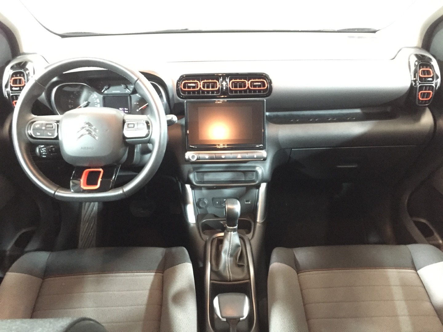 Used Citroen C3 Aircross 2018 for sale - 76893342: Photo 25