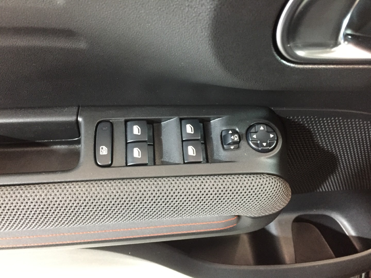 Used Citroen C3 Aircross 2018 for sale - 76893342: Photo 9