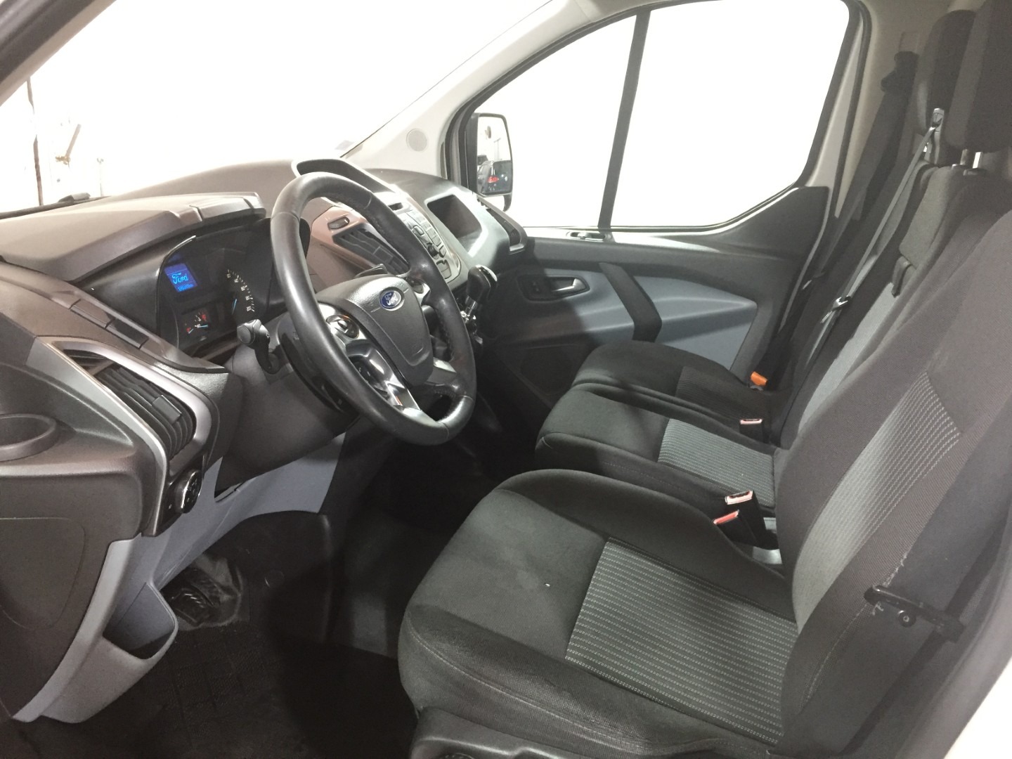 Used Ford Transit Custom 2015 for sale - 77261854: Photo 11