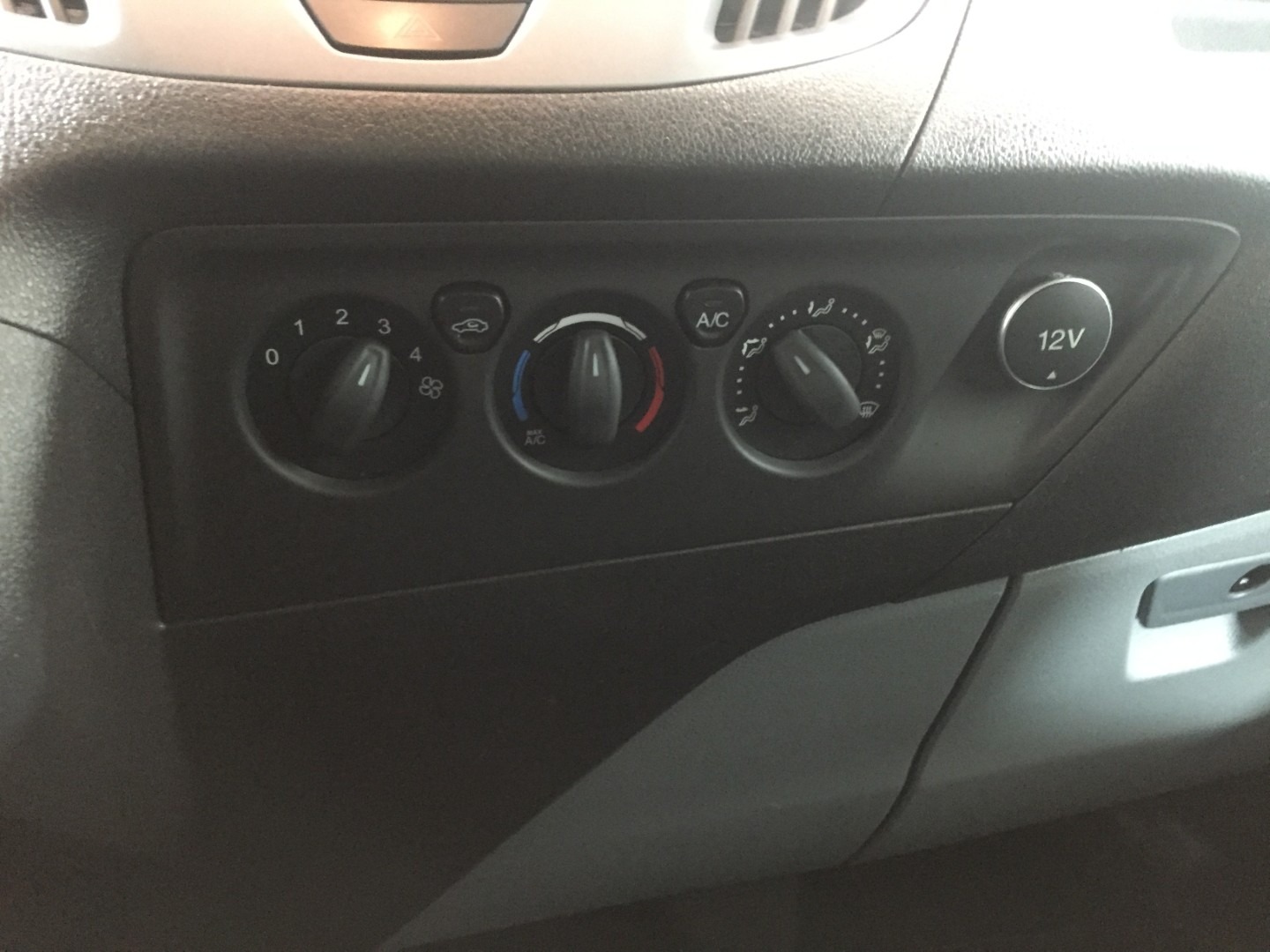 Used Ford Transit Custom 2015 for sale - 77261854: Photo 21