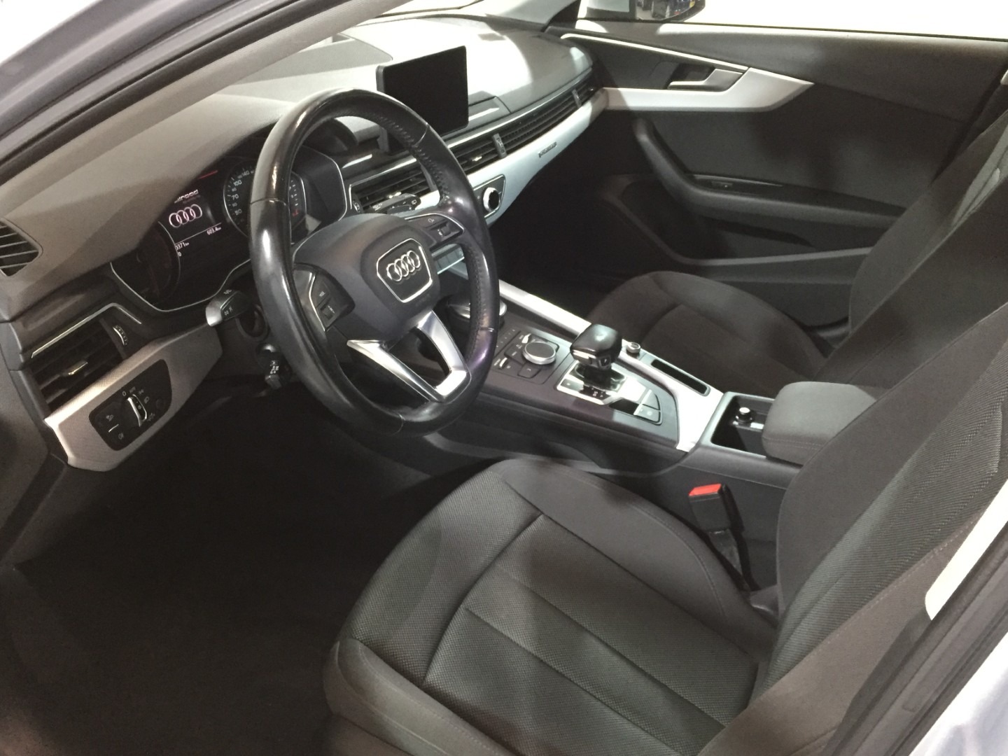 Used Audi A4 Allroad 2017 for sale - 76958858: Photo 10