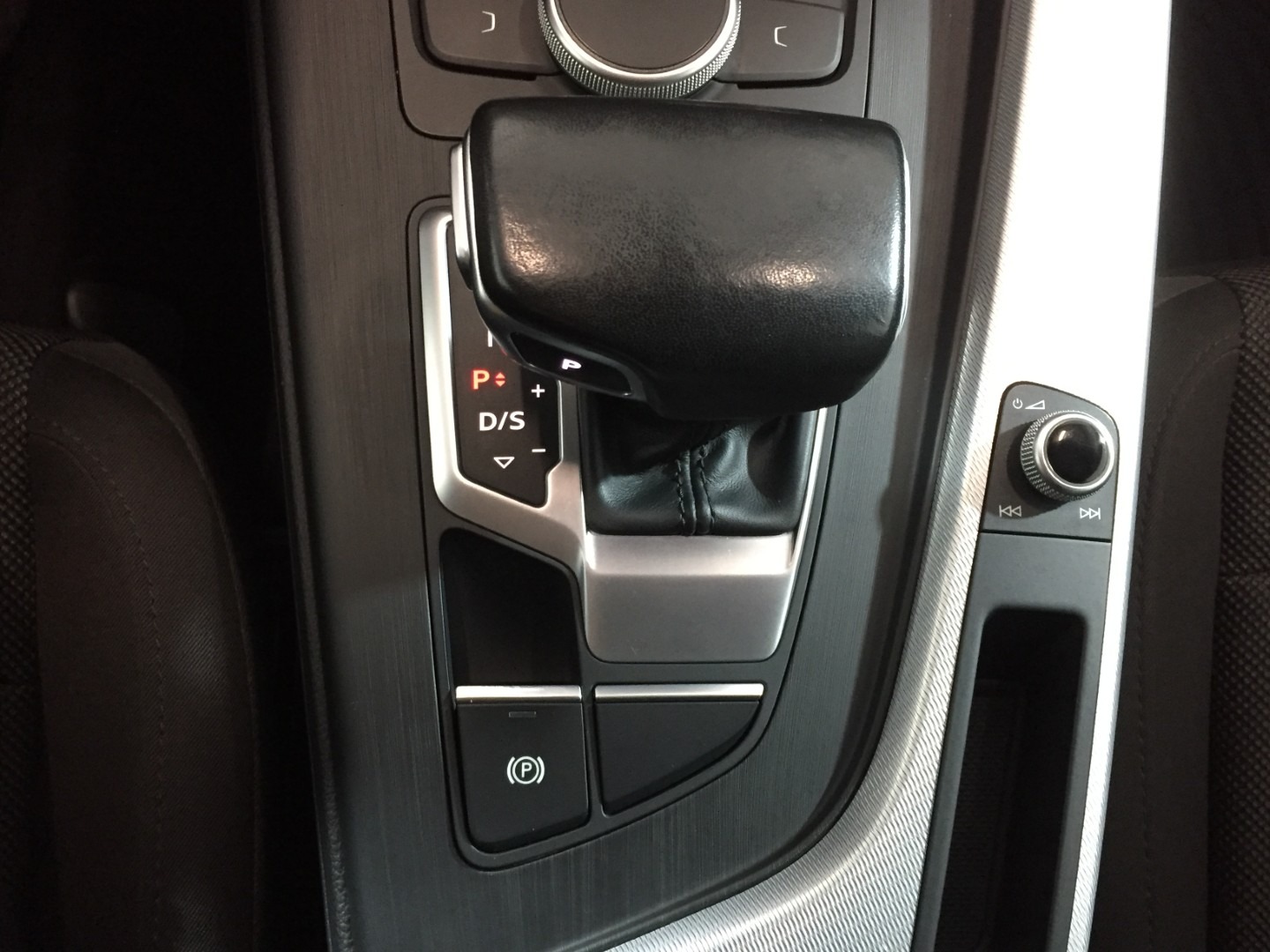 Used Audi A4 Allroad 2017 for sale - 76958858: Photo 28