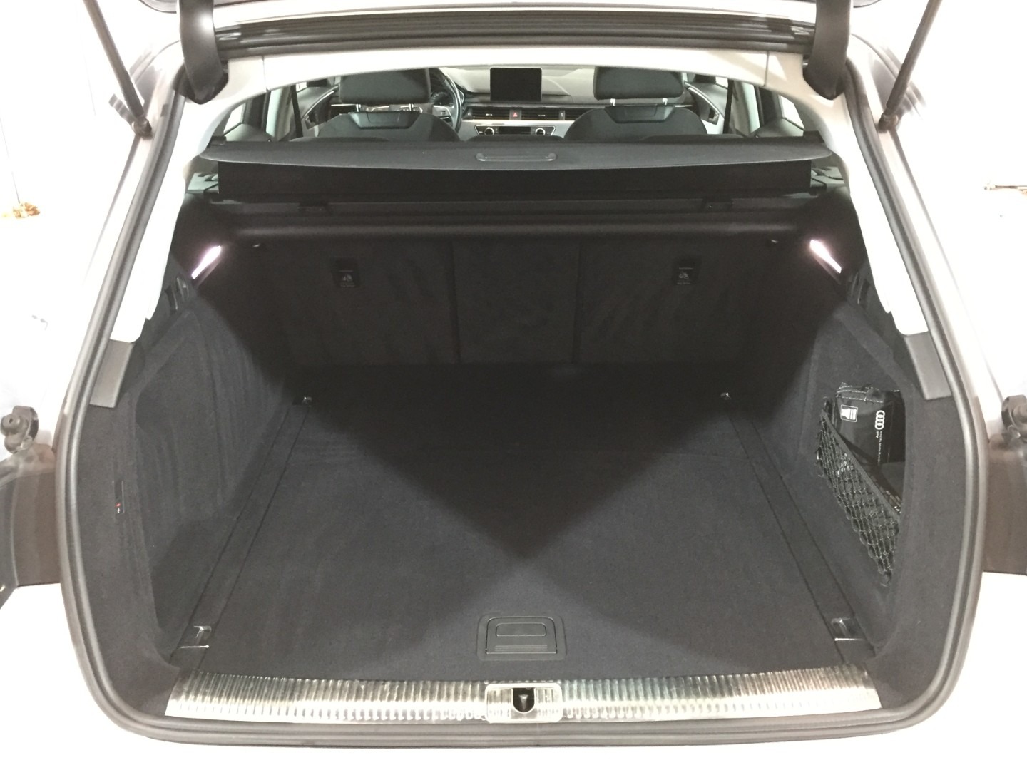 Used Audi A4 Allroad 2017 for sale - 76958858: Photo 39