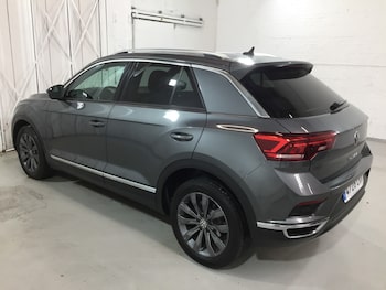 Used Volkswagen T-Roc 2020 for sale - 76126506: Photo