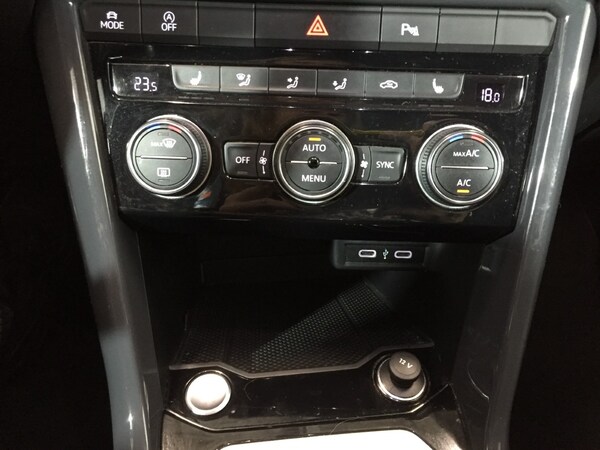 Used Volkswagen T-Roc 2020 for sale - 76126506: Photo 36