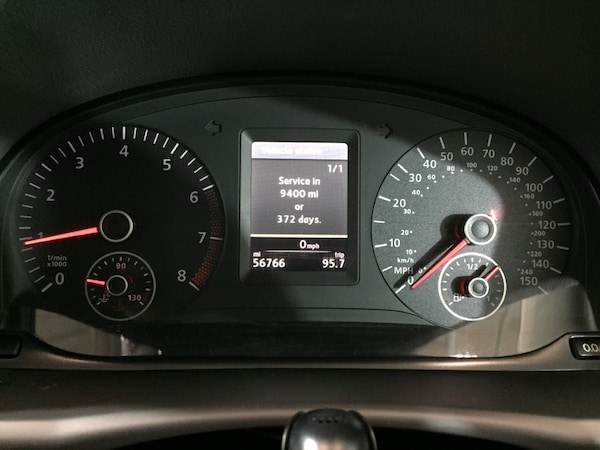 Used Volkswagen Touran 2012 for sale - 75260434: Photo 14