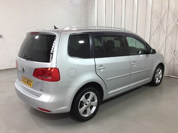 Used Volkswagen Touran 2012 for sale - 75260434: Photo