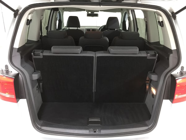 Used Volkswagen Touran 2012 for sale - 75260434: Photo 43