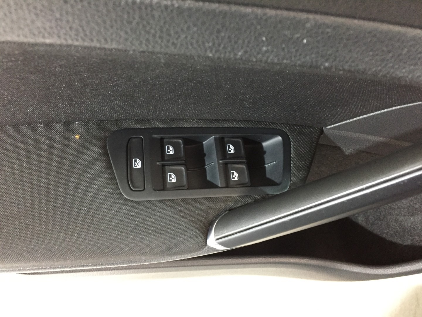 Used Volkswagen Golf 2018 for sale - 76488508: Photo 9