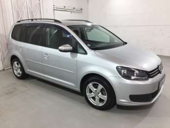 Used Volkswagen Touran 2011 for sale - 74805176: Photo