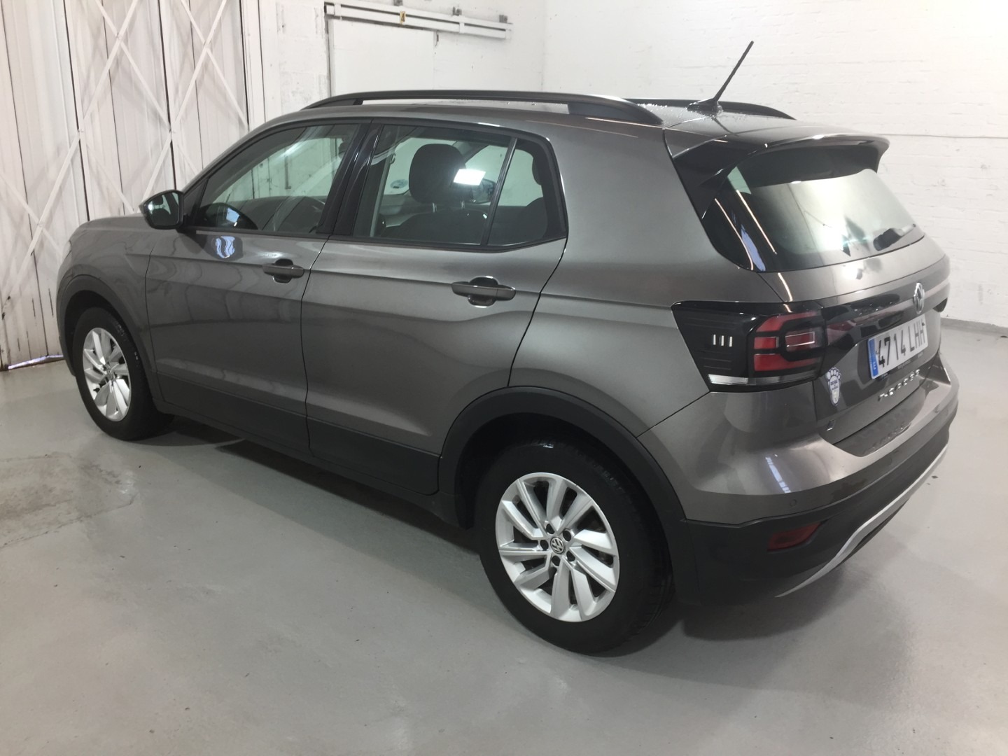Used Volkswagen T-Cross 2020 for sale - 77474664: Photo 2