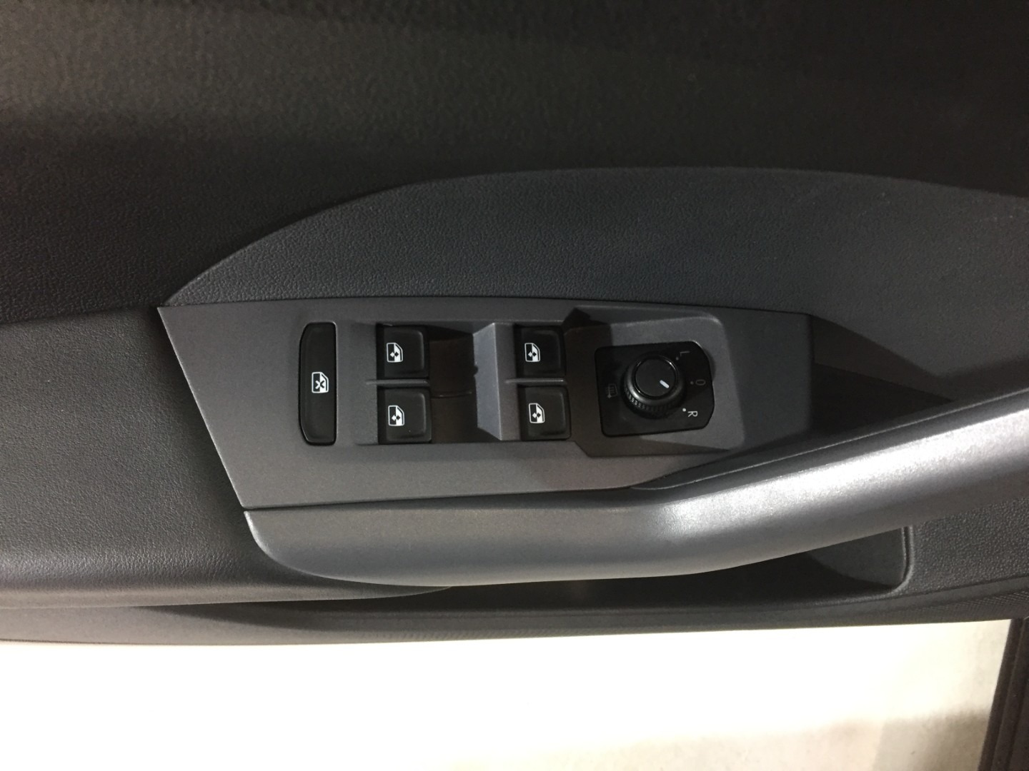 Used Volkswagen T-Cross 2020 for sale - 77474664: Photo 9