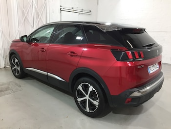 Used Peugeot 3008 2019 for sale - 76290045: Photo 3