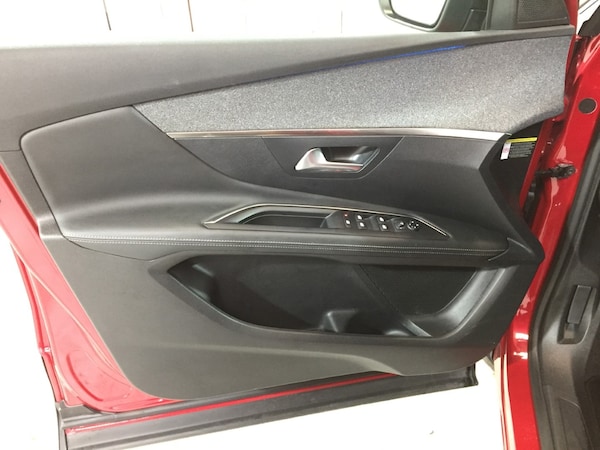 Used Peugeot 3008 2019 for sale - 76290045: Photo 8