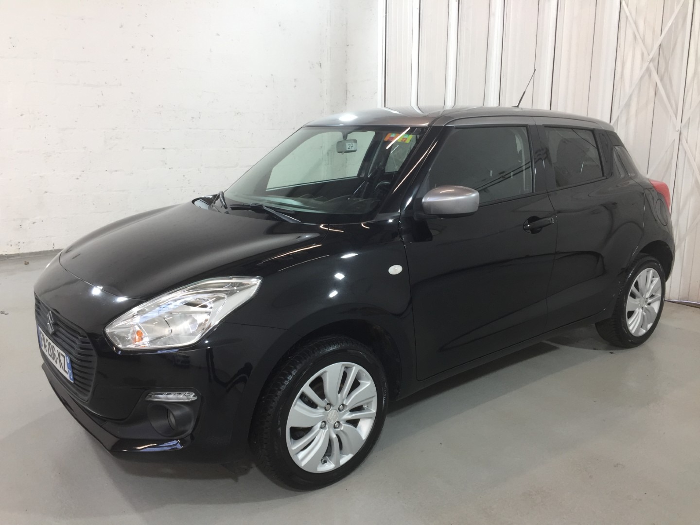 Used Suzuki Swift 2019 for sale - 77932694: Photo 2