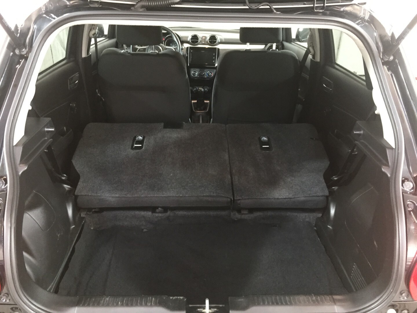 Used Suzuki Swift 2019 for sale - 77932694: Photo 39