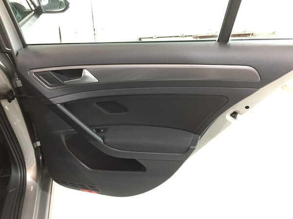 Used Volkswagen Golf 2015 for sale - 76299037: Photo 23