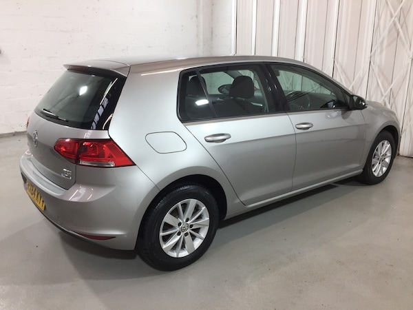 Used Volkswagen Golf 2015 for sale - 76299037: Photo 3