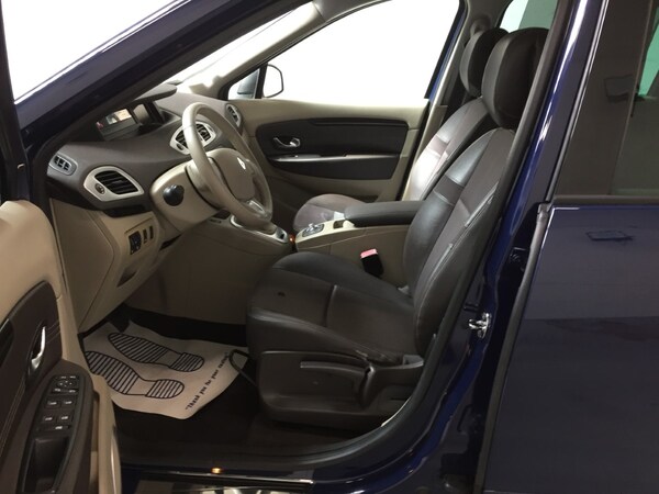 Used Renault Grand Scenic 2011 for sale - 75144714: Photo 10