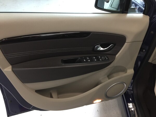 Used Renault Grand Scenic 2011 for sale - 75144714: Photo 8