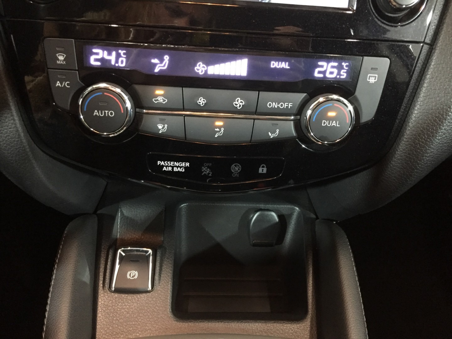 Used Nissan Qashqai 2015 for sale - 76286682: Photo 20