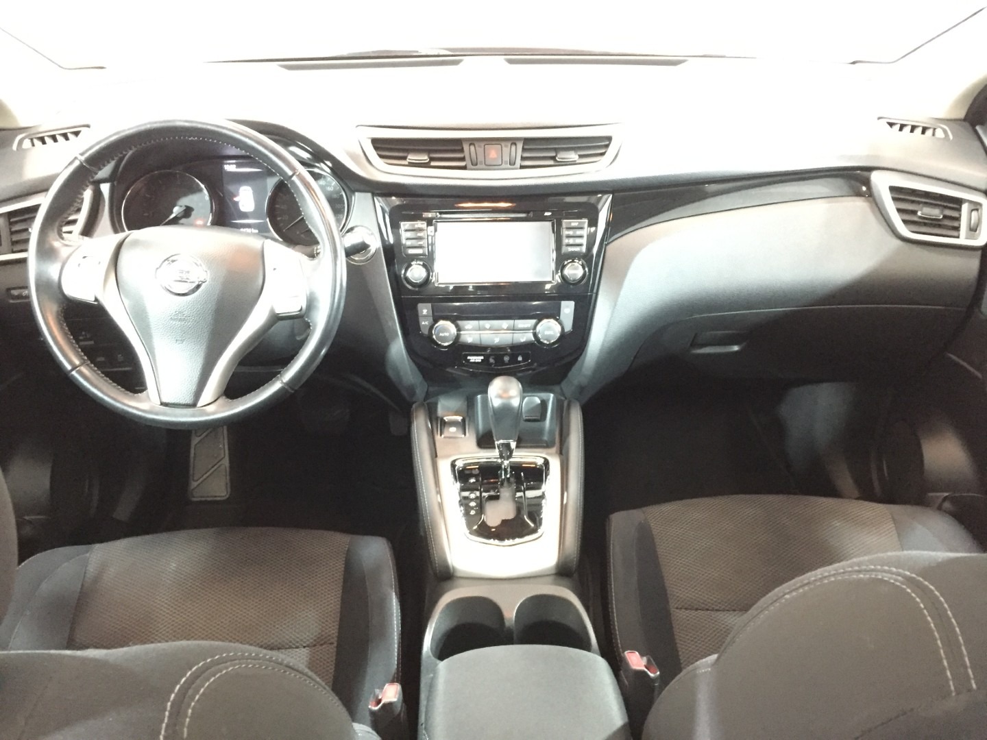 Used Nissan Qashqai 2015 for sale - 76286682: Photo 28