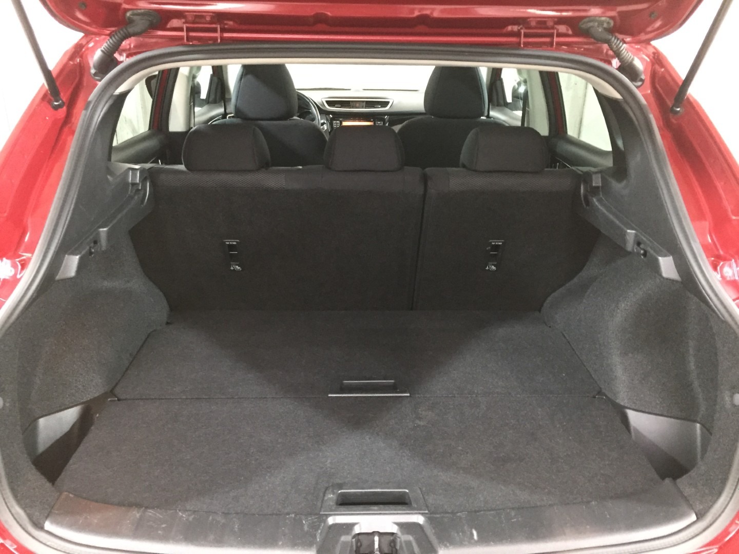 Used Nissan Qashqai 2015 for sale - 76286682: Photo 35