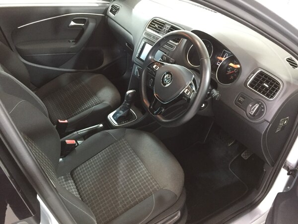 Used Volkswagen Polo 2014 for sale - 75737639: Photo 11