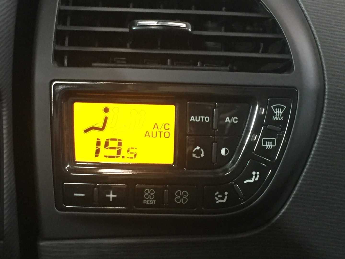 Used Citroen Grand C4 Picasso 2010 for sale - 77543659: Photo 16