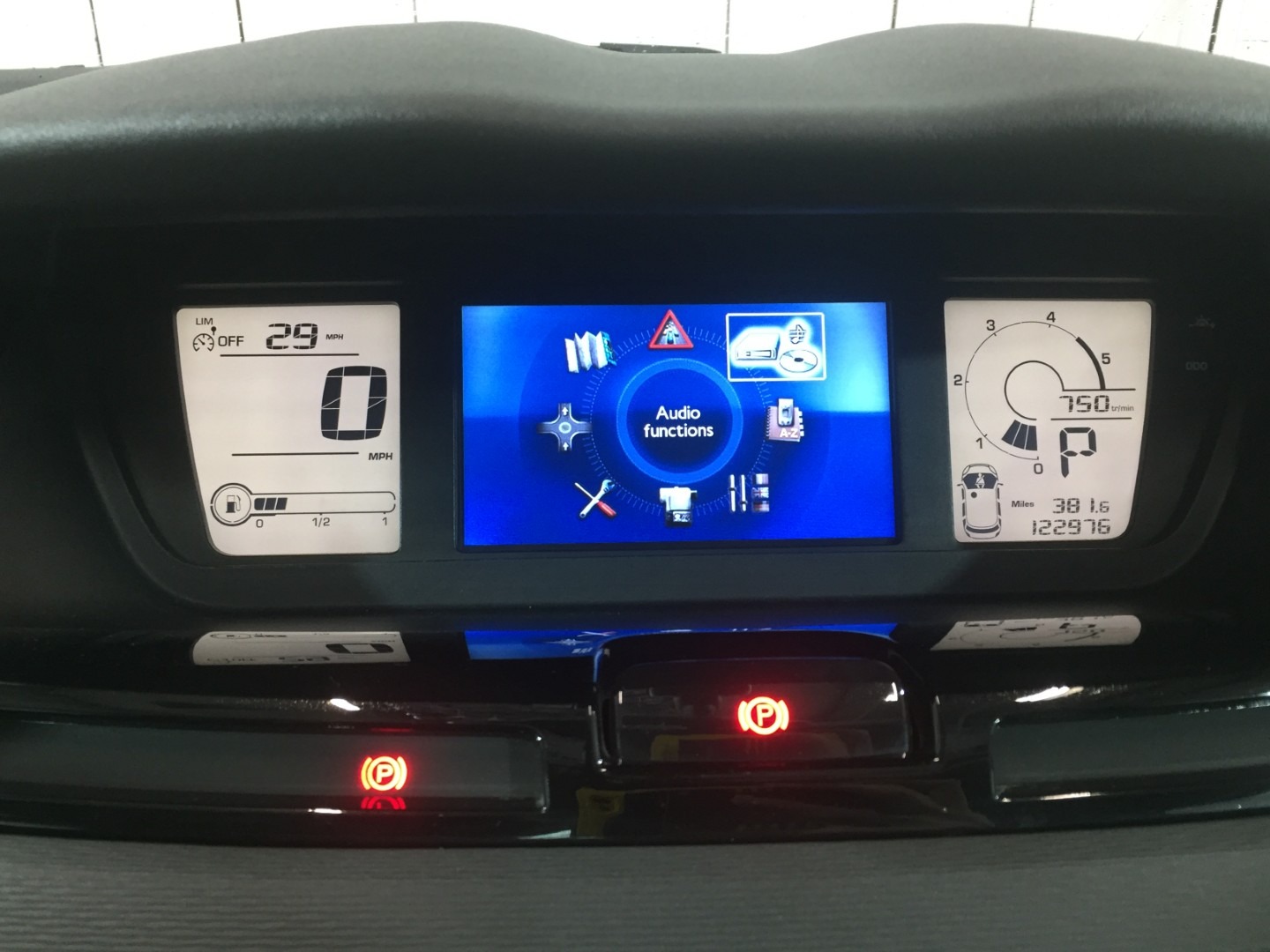 Used Citroen Grand C4 Picasso 2010 for sale - 77543659: Photo 22