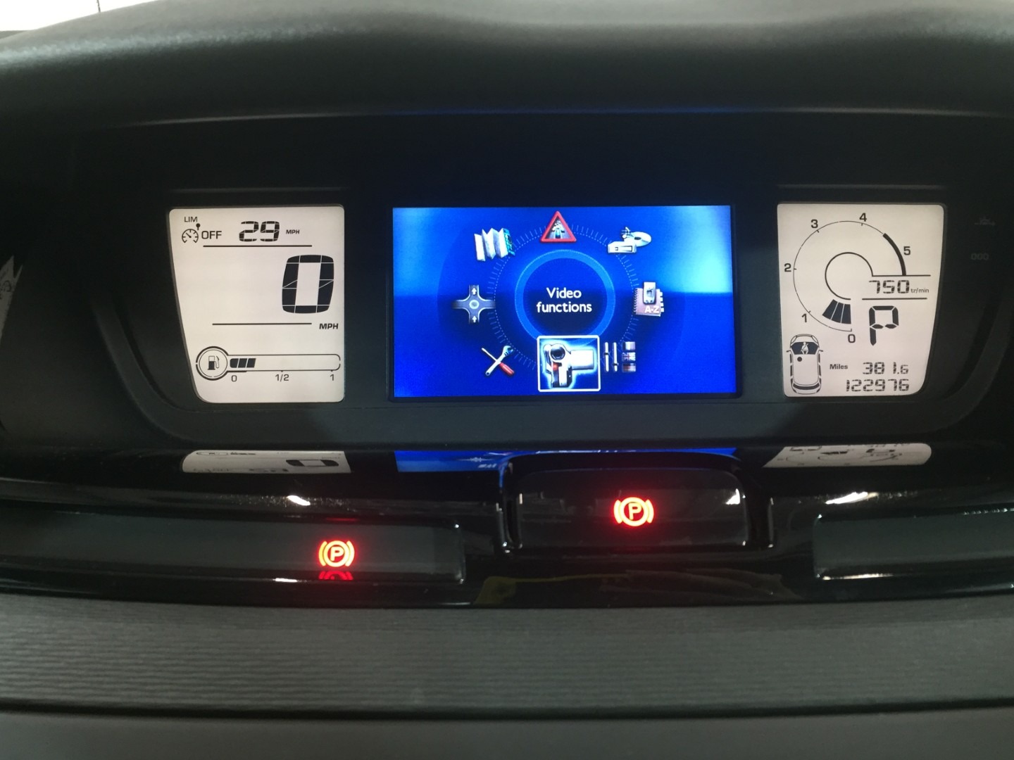 Used Citroen Grand C4 Picasso 2010 for sale - 77543659: Photo 26