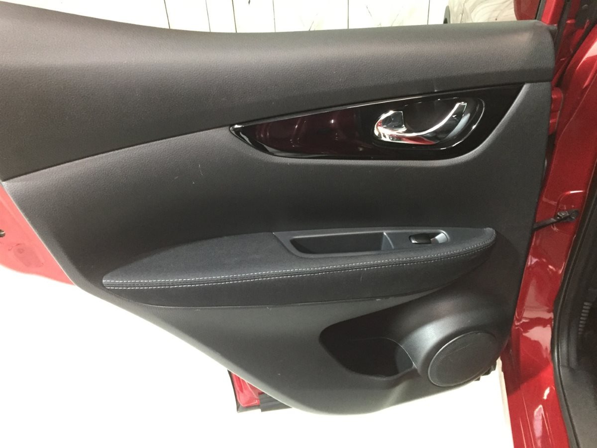 Used Nissan Qashqai 2015 for sale - 76403510: Photo 30