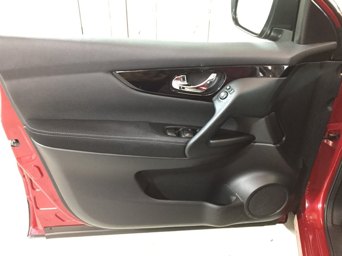 Used Nissan Qashqai 2015 for sale - 76403510: Photo 8